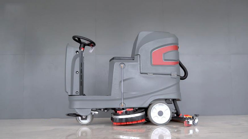 安全且易于使用的地板洗地機 安全且易于使用的地板洗地機