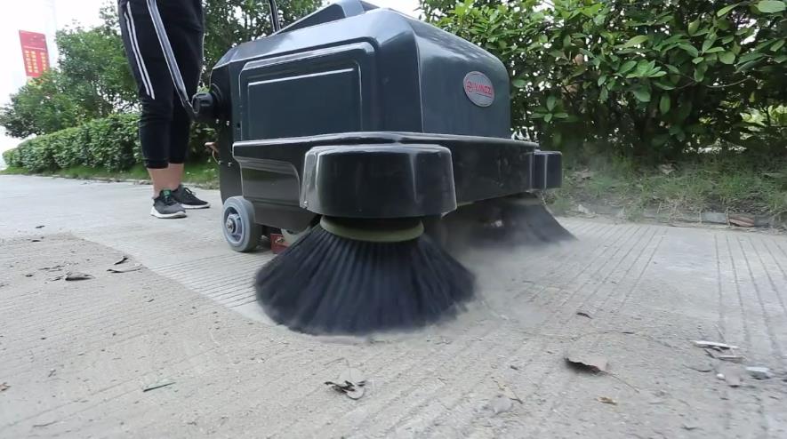 揚(yáng)子手推電動掃地車S3 揚(yáng)子手推電動掃地車S3