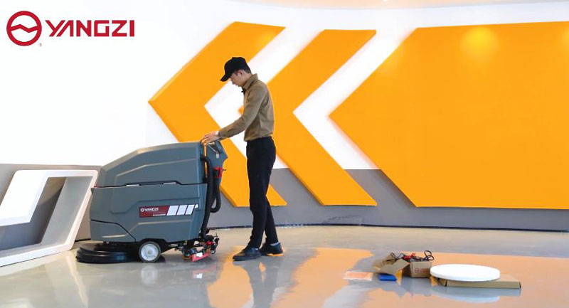 使用洗地機有三個好處 使用洗地機有三個好處