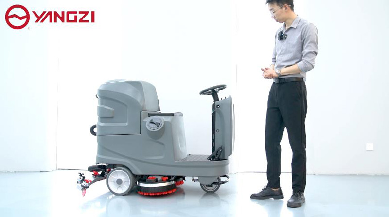 工業地板清潔機-有效地清潔和消毒大型地板 工業地板清潔機-有效地清潔和消毒大型地板