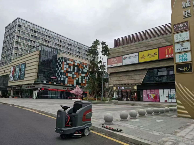 商場超市使用洗地機(jī)的五個好處