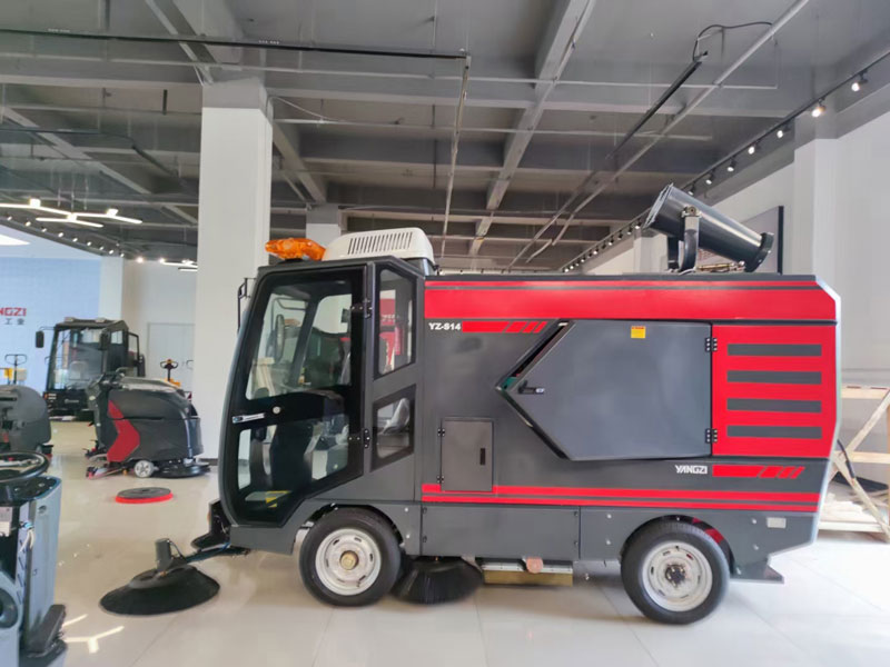 工業(yè)掃地機(jī)品質(zhì)過硬要具備哪些