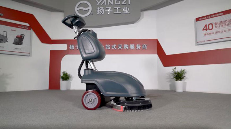 手推式洗地機使用過程要注意哪些問題 手推式洗地機使用過程要注意哪些問題