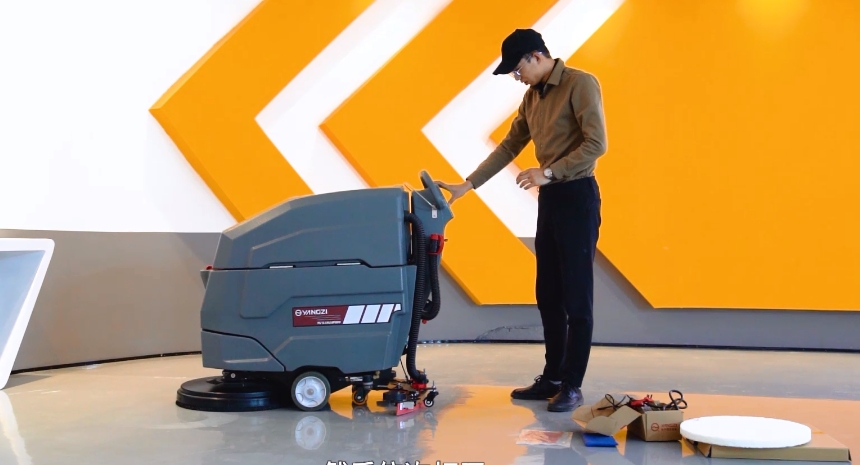 手推式洗地機(jī)多少錢一臺(tái) 手推式洗地機(jī)多少錢一臺(tái)